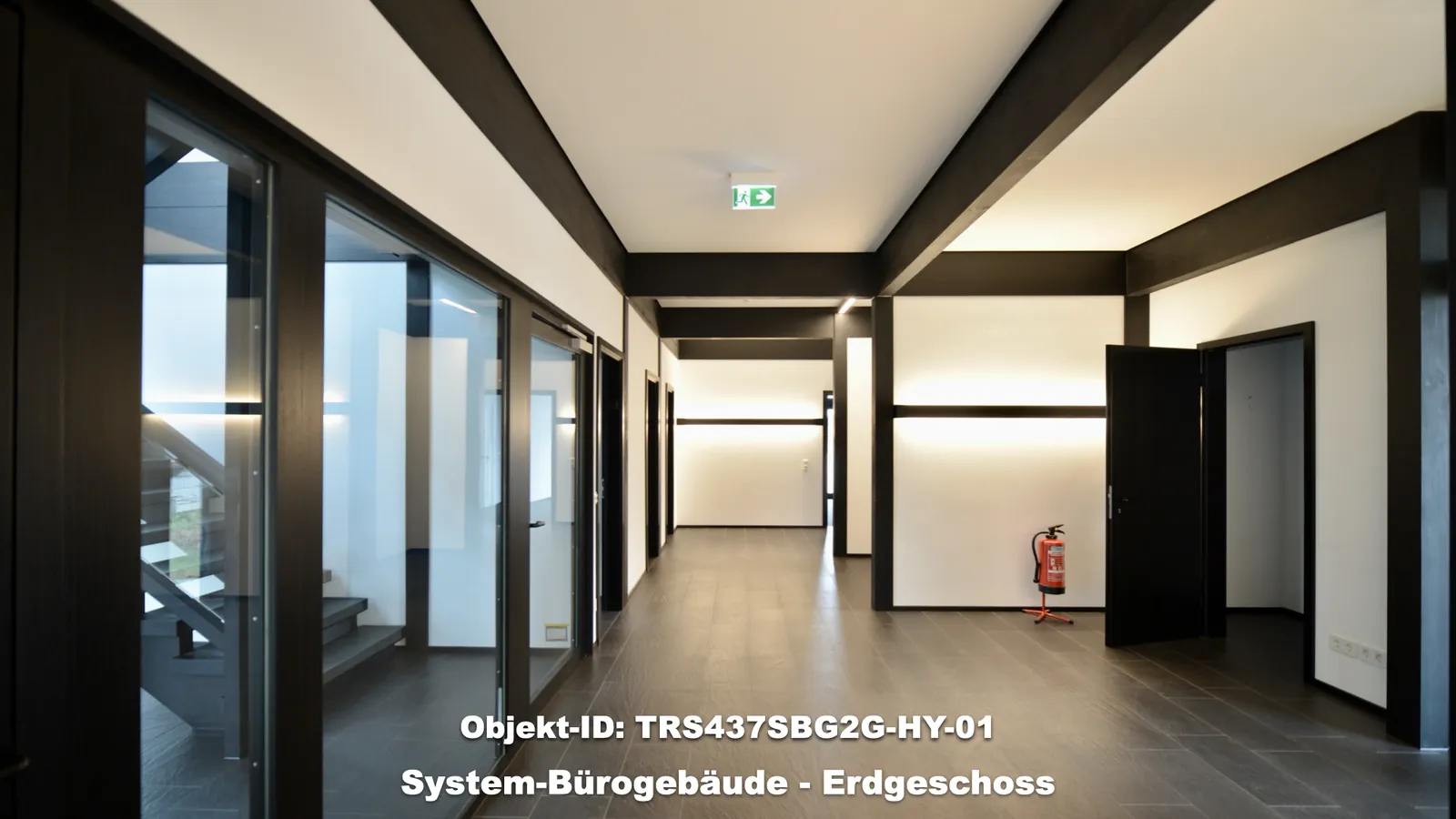 TRS437SBG2G – Piano terra con vano scala vetrato.